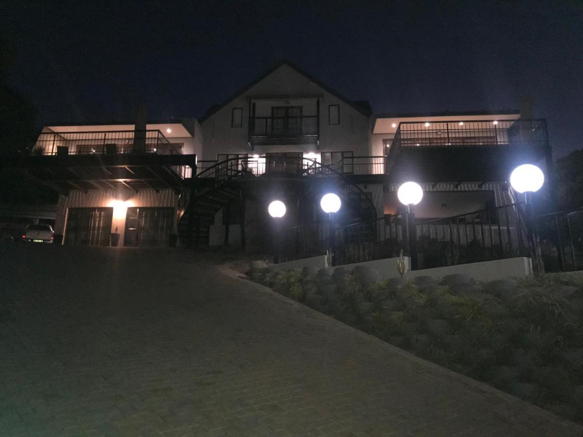 Bokamoso Views Bed & Breakfast Рустенбург Екстериор снимка