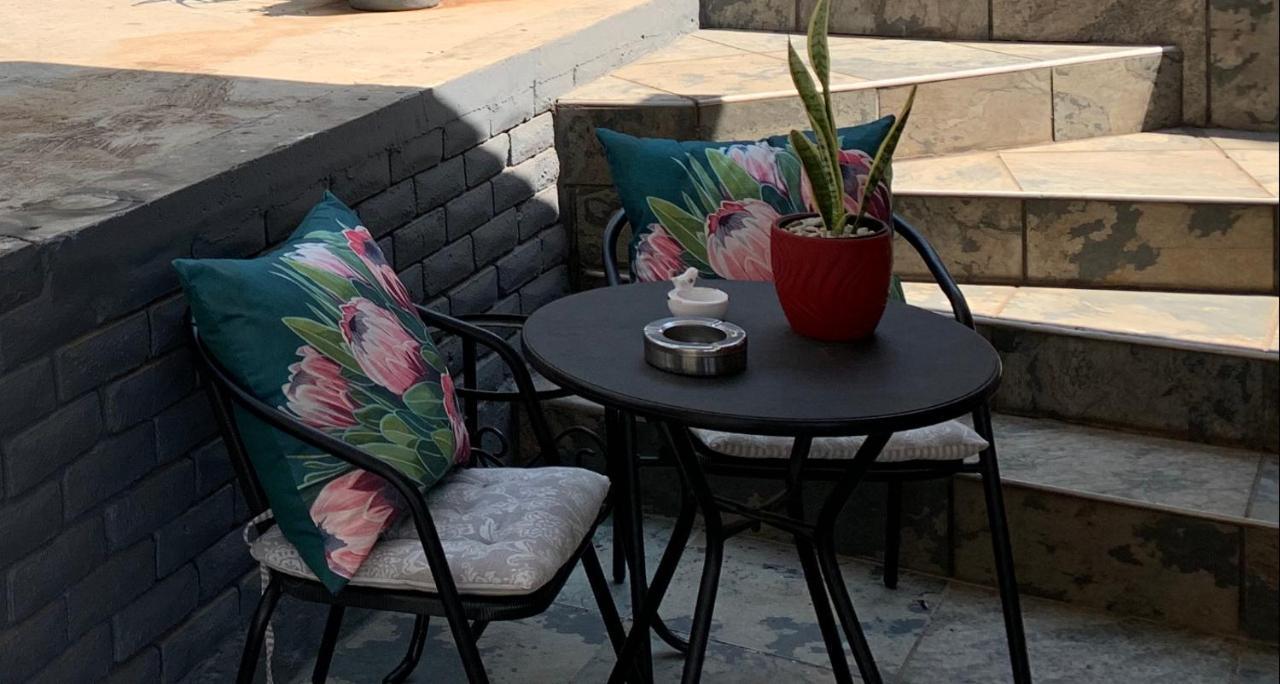 Bokamoso Views Bed & Breakfast Рустенбург Екстериор снимка